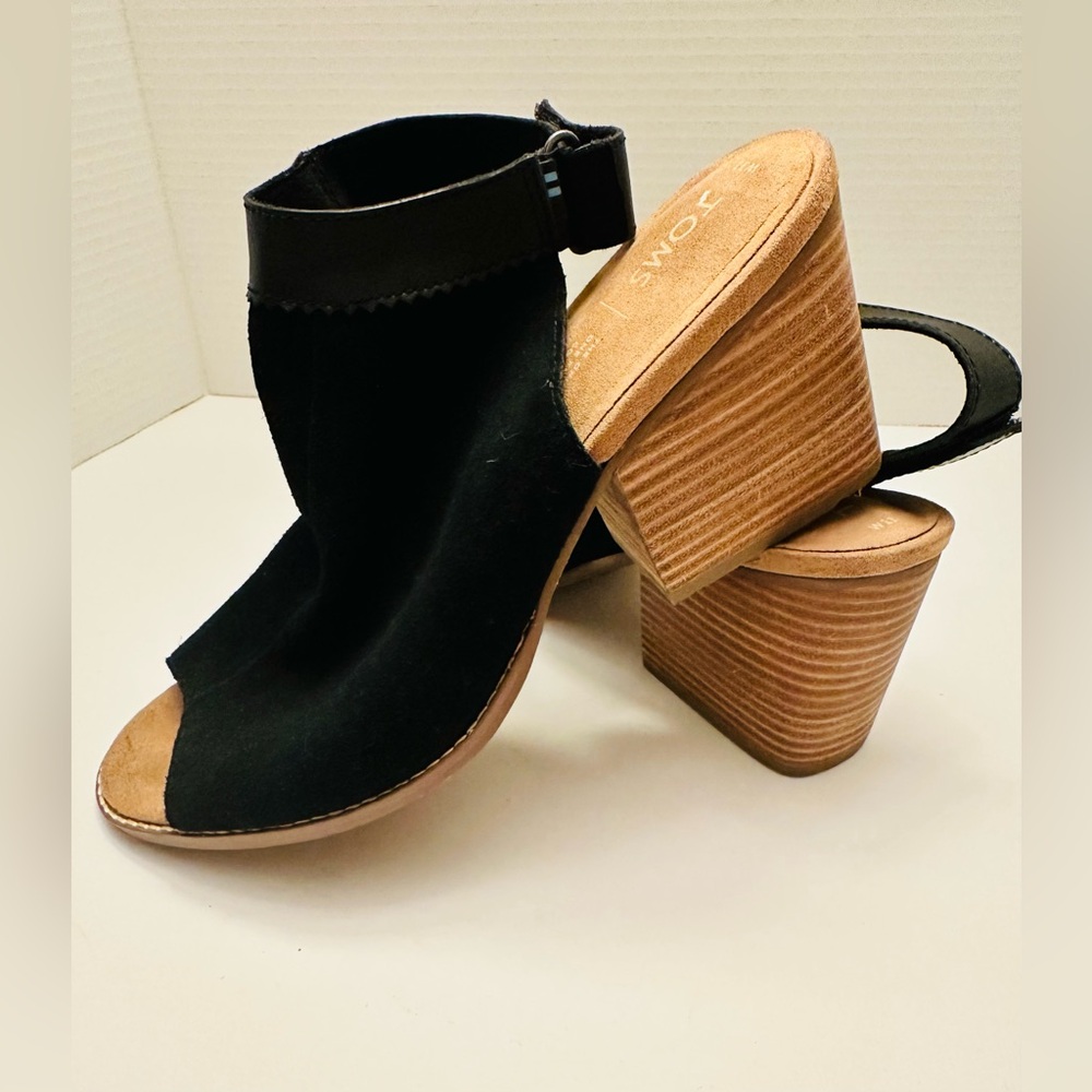 Toms Black Peep-Toe Wedge Sandals
